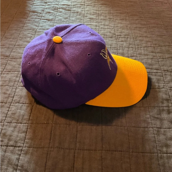 Minnesota Vikings Vintage Snapback‎ Hat - Picture 2 of 3